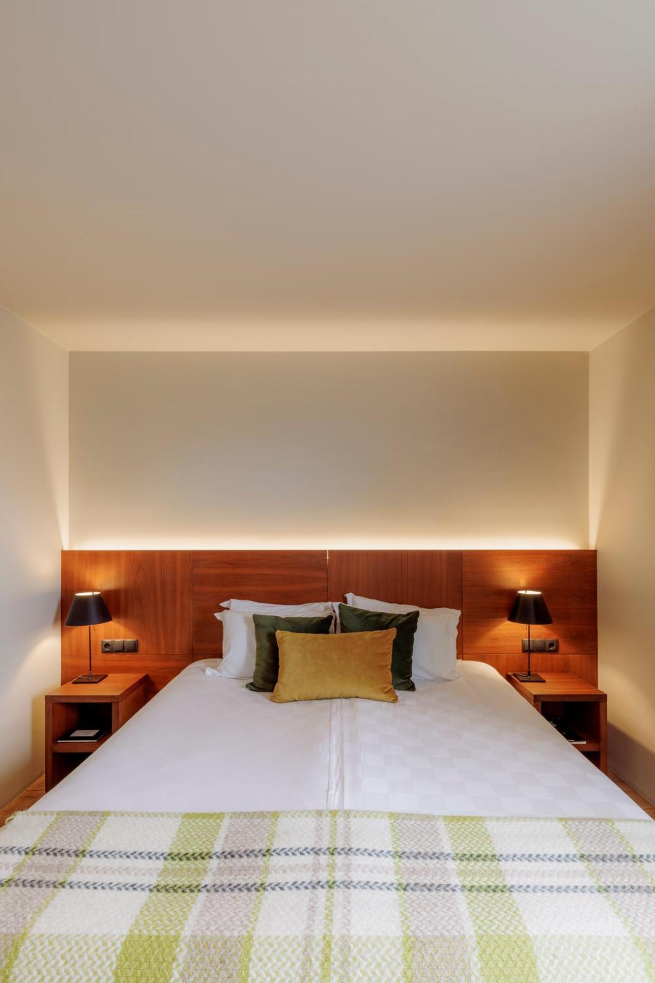 Umi Hotel Скоугар Екстериор снимка